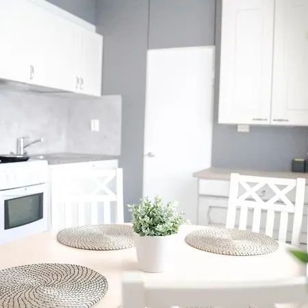 West Coast Hideaway * 피탈사리