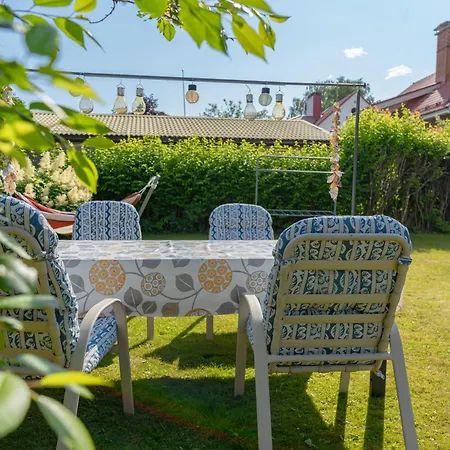 West Coast Hideaway 아파트 *