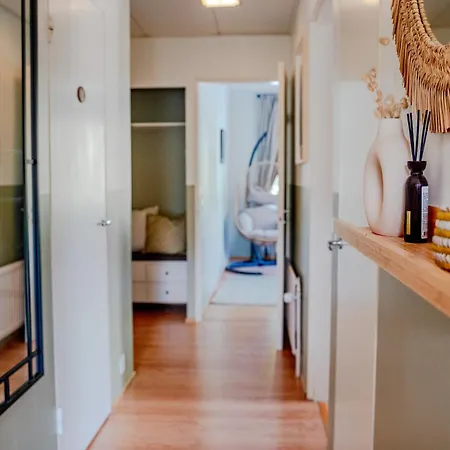 West Coast Hideaway *