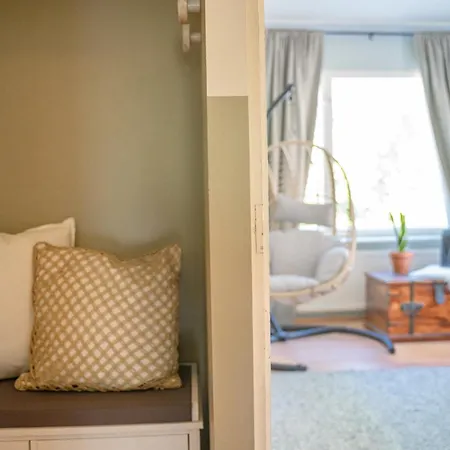 West Coast Hideaway Apartmán