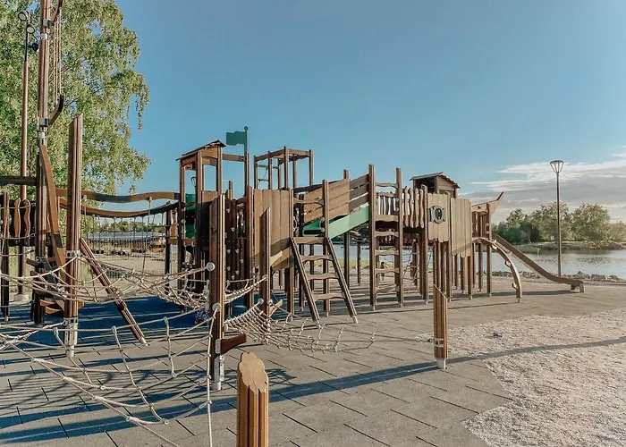 West Coast Hideaway *