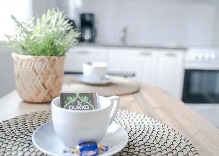 West Coast Hideaway Апартаменты