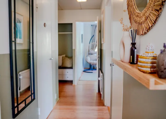 West Coast Hideaway *