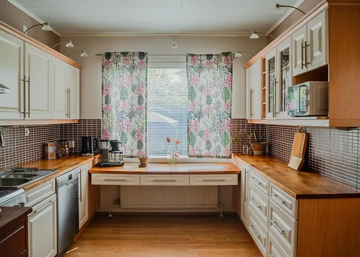 West Coast Hideaway Апартаменты Пиетарсаари