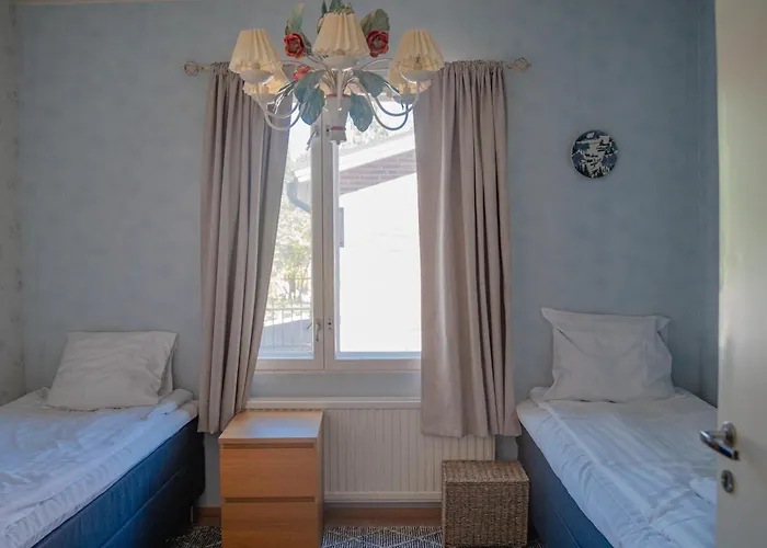 West Coast Hideaway *